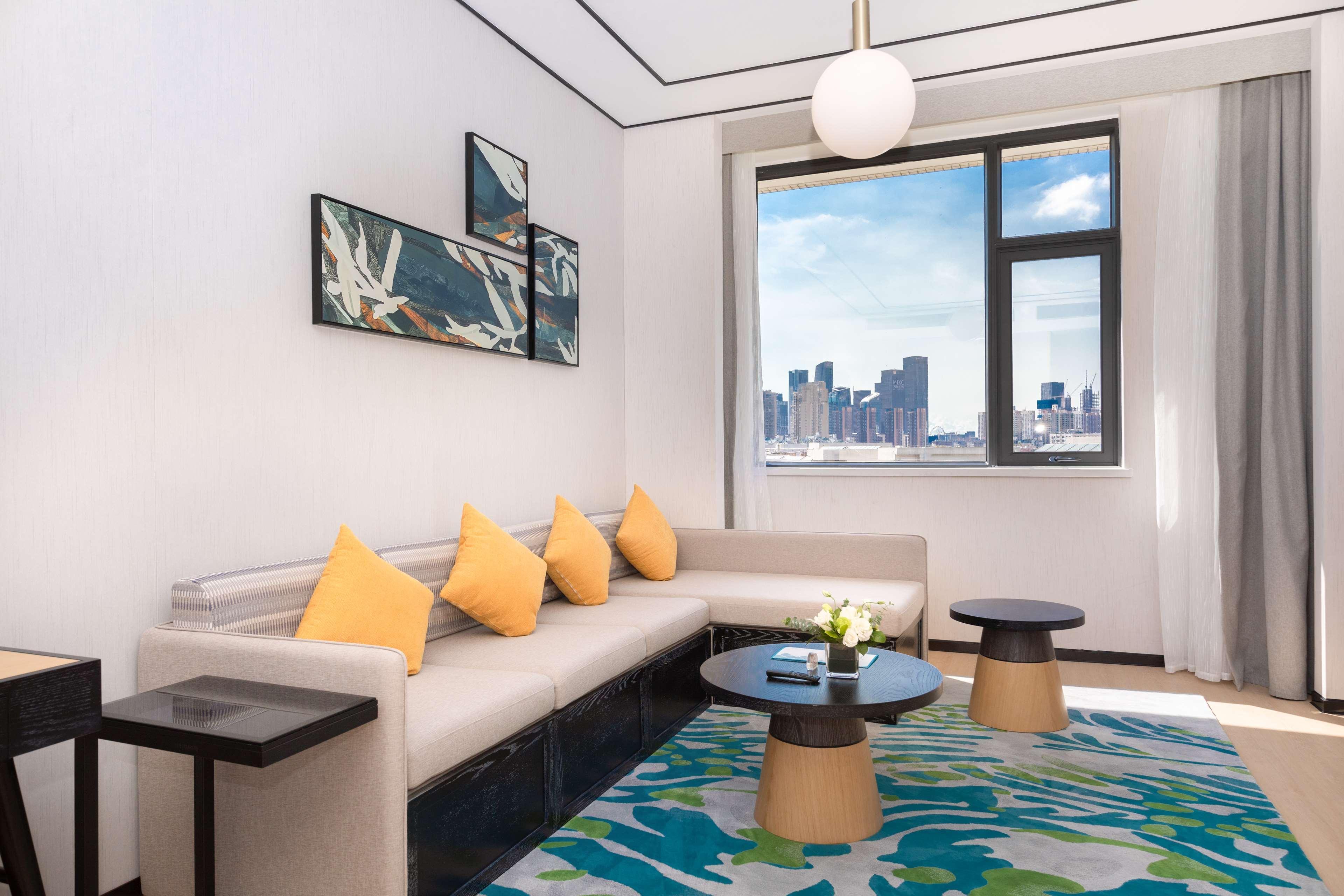Hilton Garden Inn Shenzhen Nanshan Avenue ภายนอก รูปภาพ