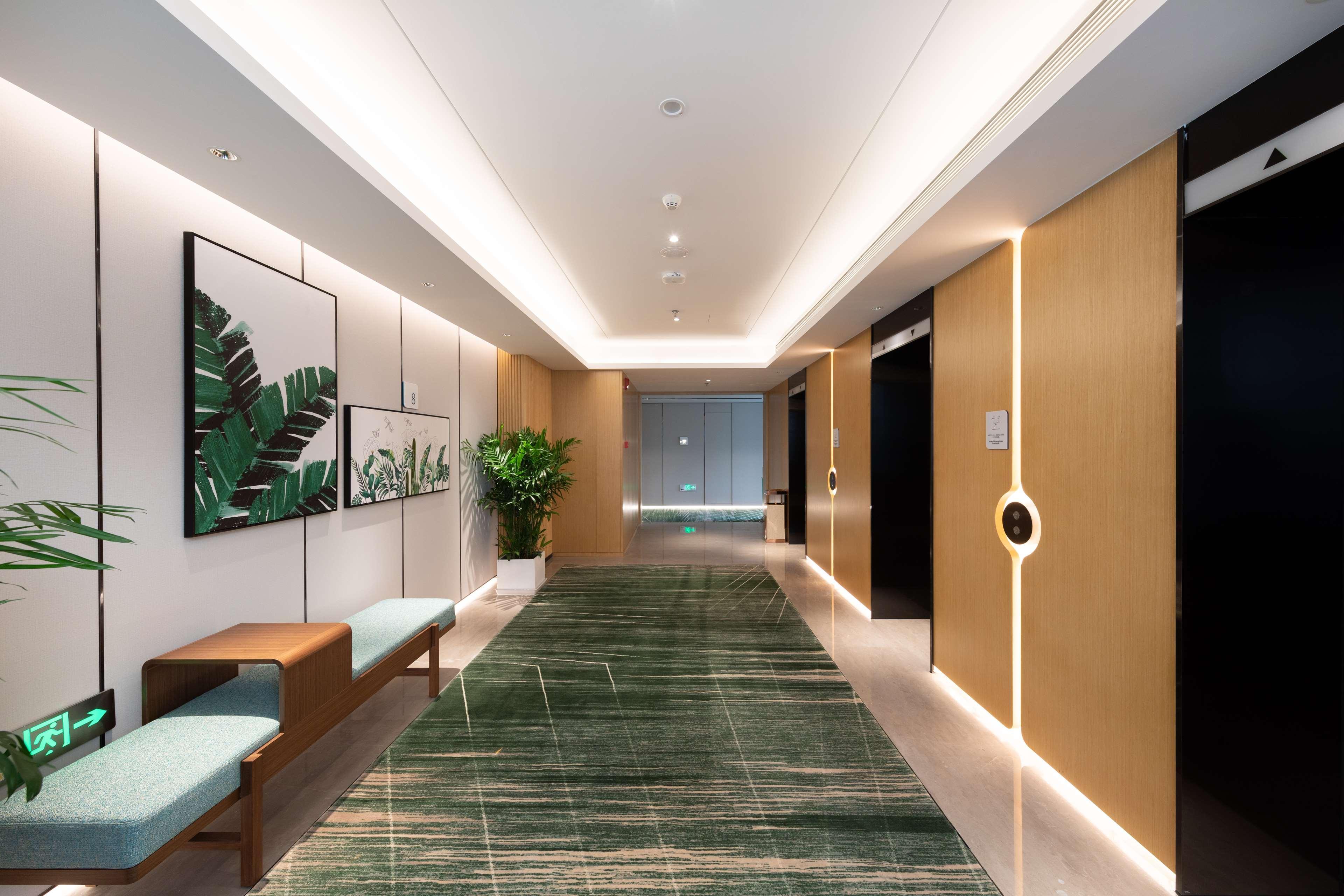 Hilton Garden Inn Shenzhen Nanshan Avenue ภายนอก รูปภาพ