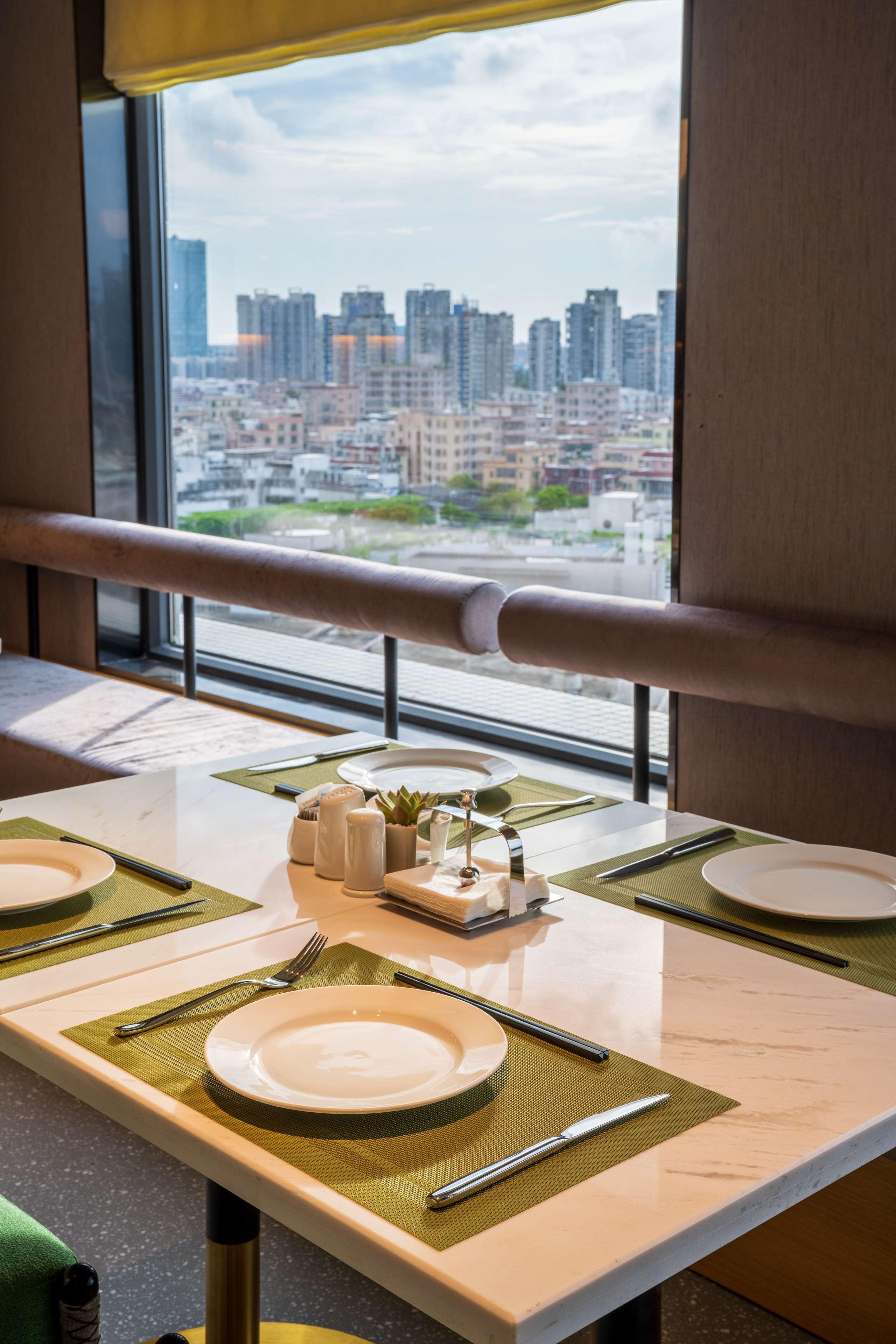 Hilton Garden Inn Shenzhen Nanshan Avenue ภายนอก รูปภาพ