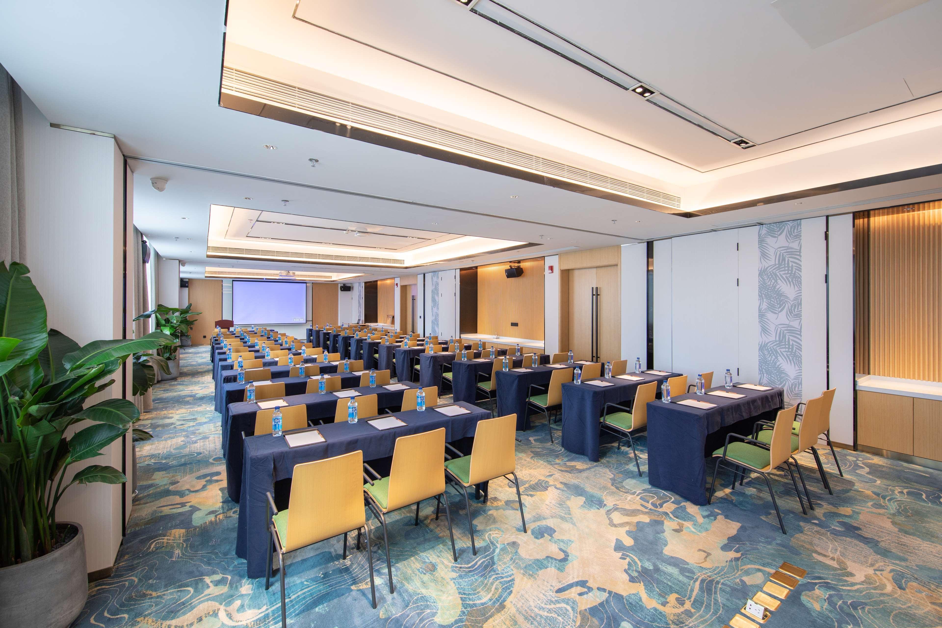 Hilton Garden Inn Shenzhen Nanshan Avenue ภายนอก รูปภาพ