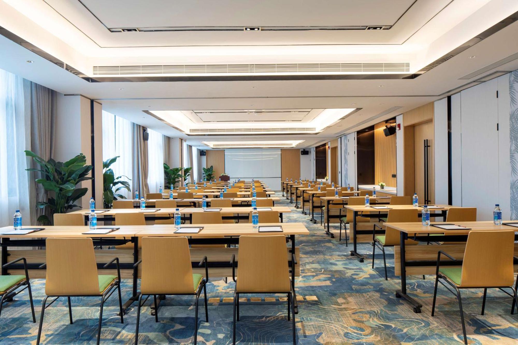 Hilton Garden Inn Shenzhen Nanshan Avenue ภายนอก รูปภาพ