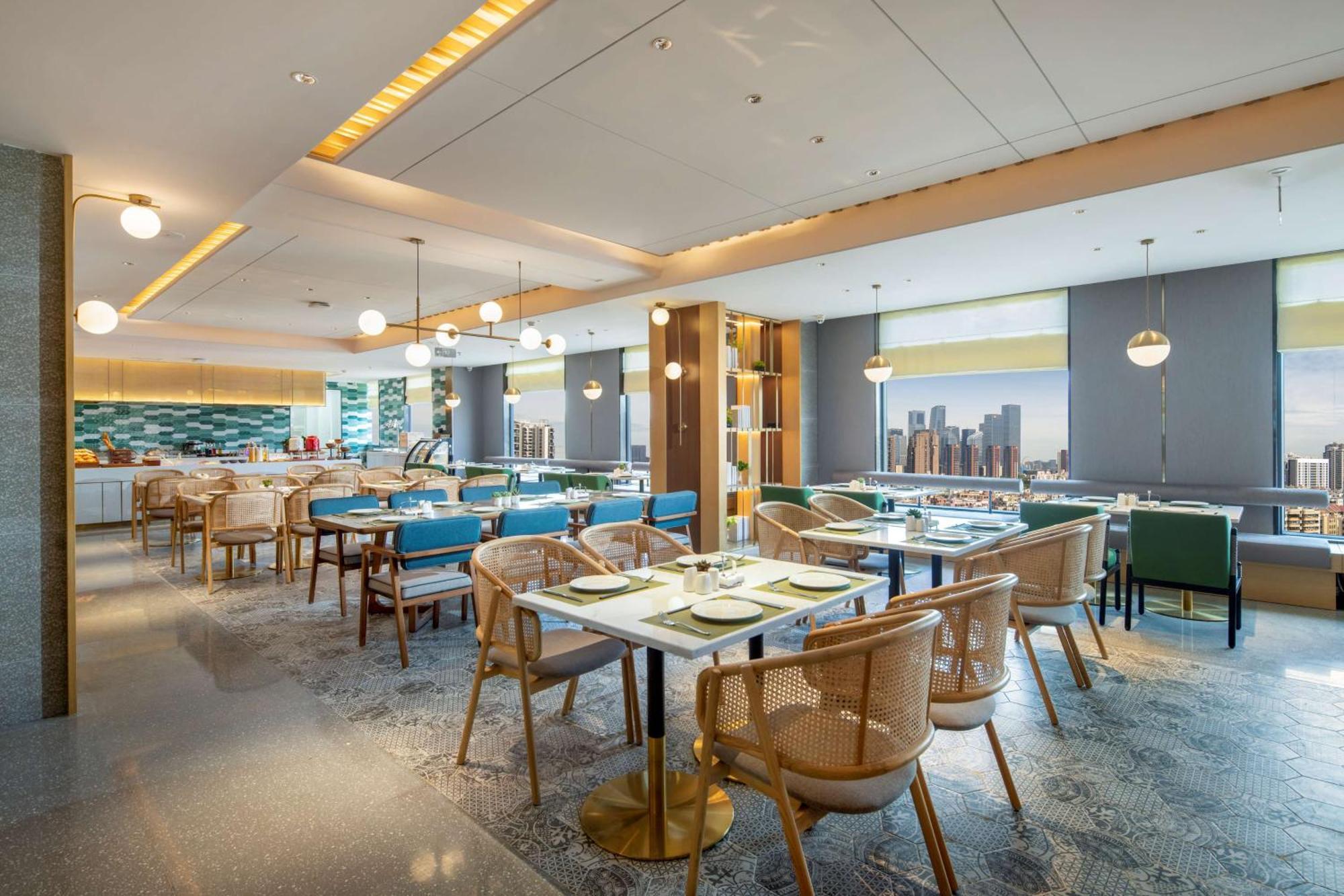 Hilton Garden Inn Shenzhen Nanshan Avenue ภายนอก รูปภาพ